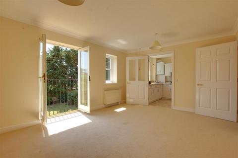 2 bedroom retirement property for sale, Newsholme Drive, London