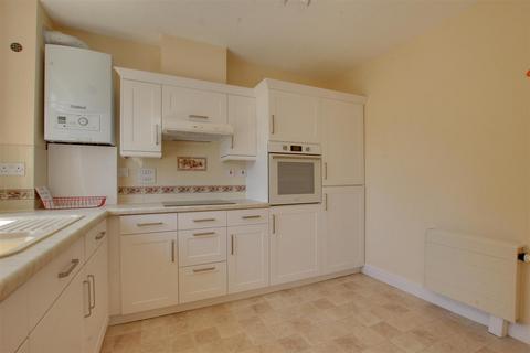 2 bedroom retirement property for sale, Newsholme Drive, London