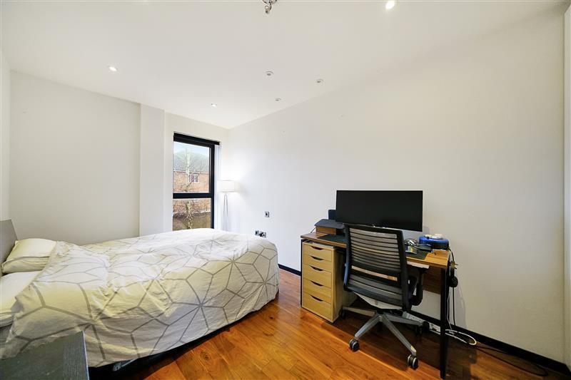 Flat 21, Crystal Court - Sdj8 UTXm V1638 Yj43 T4 B.jpg