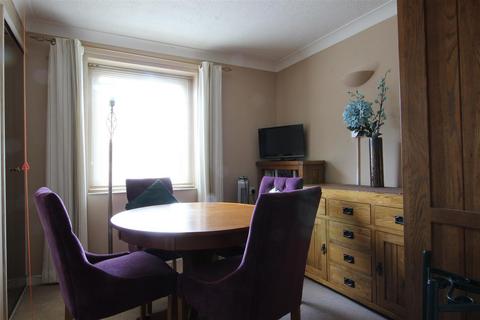 2 bedroom retirement property for sale, Homewillow Close, London