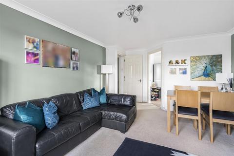 2 bedroom apartment for sale, Hanbury Drive, London