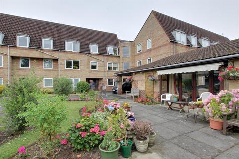 1 bedroom retirement property for sale, Homewillow Close, London