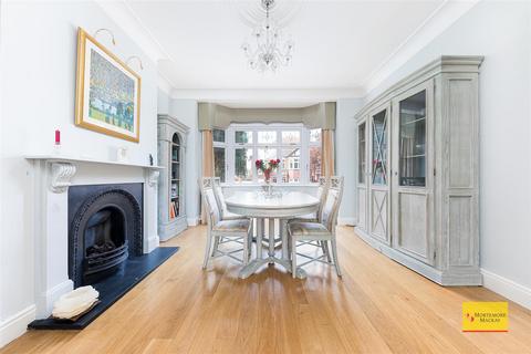 4 bedroom semi-detached house for sale, Hillcrest, London