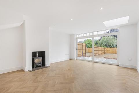 2 bedroom terraced house for sale, 2 BEDROOMS + STUDY - Cedars Road, London