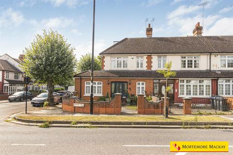 4 bedroom end of terrace house for sale, Bourne Hill, London