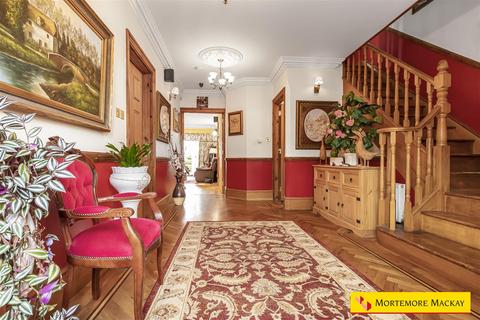 4 bedroom end of terrace house for sale, Bourne Hill, London