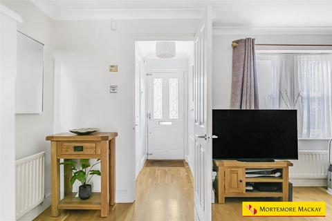 3 bedroom semi-detached house for sale, Hanbury Drive, London