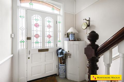4 bedroom semi-detached house for sale, Green Dragon Lane, London