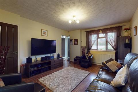 3 bedroom detached house for sale, Twinflower, Walnut Tree, Milton Keynes