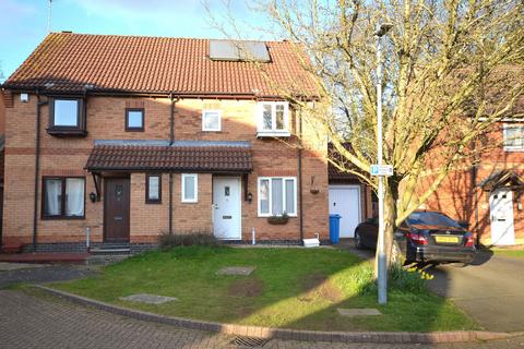 3 bedroom semi-detached house to rent, Carsington Close, Kettering NN16