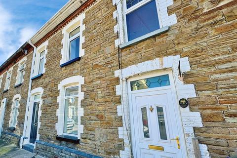 4 bedroom house to rent, Broad Street, Griffithstown, Pontypool