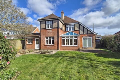 4 bedroom detached house for sale, Lyon Avenue, New Milton, Hampshire, BH25