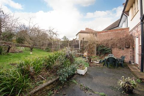 4 bedroom terraced house for sale, Morton Crescent, London N14