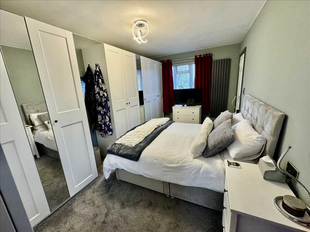 Bedroom   1