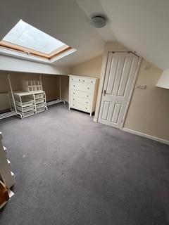 3 bedroom terraced house to rent, Heald Place, M14 5NJ