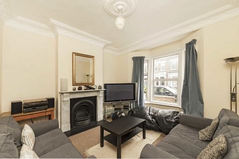 5 bedroom terraced house to rent, Solon Road, London SW2