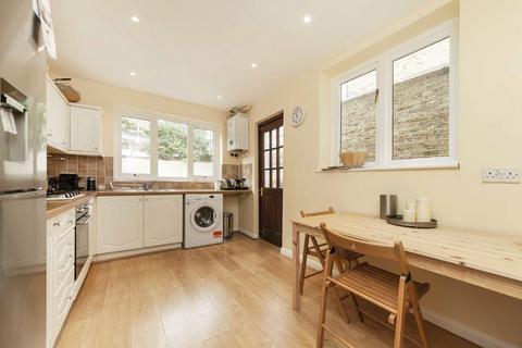 5 bedroom terraced house to rent, Solon Road, London SW2