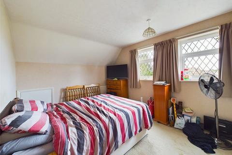 26 Wheatway, Abbeydale, Gloucester, GL4 5ER