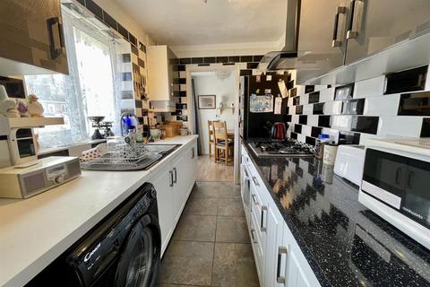 2 bedroom bungalow for sale, Willow Walk, Newhaven