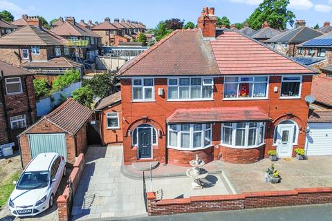3 bedroom semi-detached house for sale, Oliver Road, St. Helens, WA10