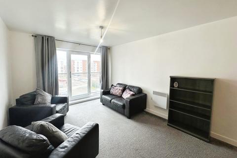 2 bedroom flat to rent, Pilgrims Way, Salford, Greater Manchester, M50