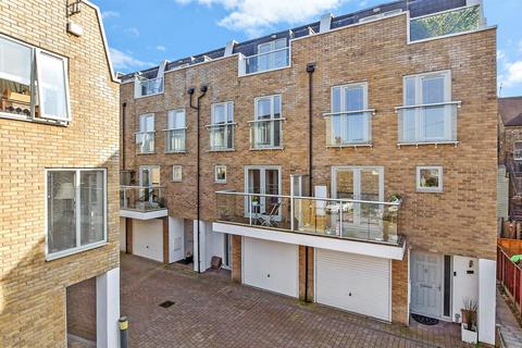 3 bedroom terraced house for sale, The Terrace, Rochester, Kent