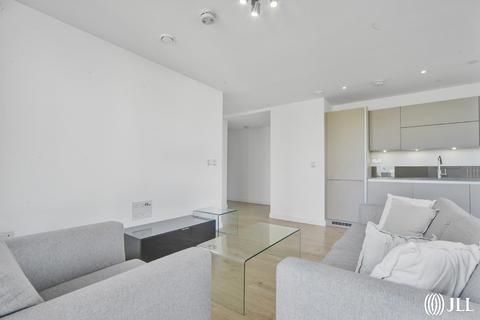 2 bedroom apartment to rent, Stratosphere Tower, London E15