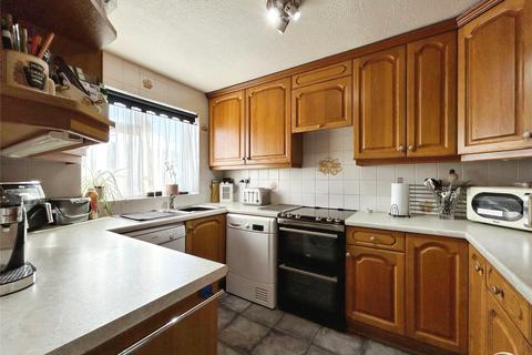 18 Hamble Avenue, Blackwater, Camberley, GU17 0HP
