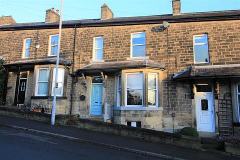 3 bedroom terraced house to rent, Skipton Road, Silsden, BD20