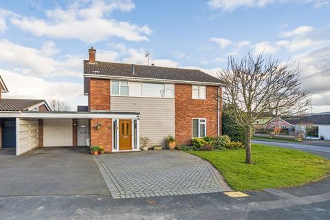 Paddock Close, Pershore, WR10