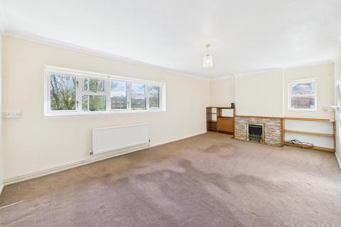 2 bedroom maisonette for sale, Derwent Road, Bury St Edmunds, IP32