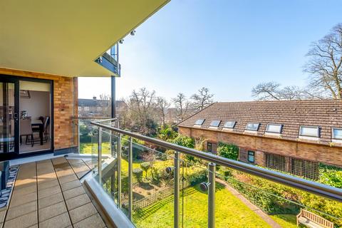 Flat 20, Blyth Wood Park, 20 Blyth Road, Bromley, BR1 3TN