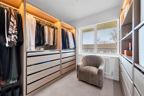 Flat 20, Blyth Wood Park, 20 Blyth Road, Bromley, BR1 3TN
