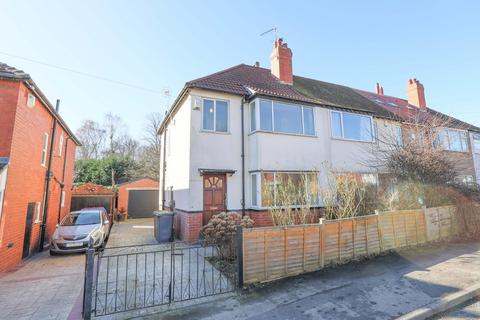 3 bedroom semi-detached house to rent, St Annes Drive, Leeds LS4