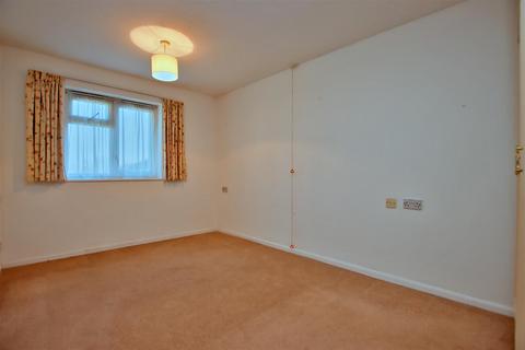 1 bedroom flat for sale, Fairbanks Lodge,Furzehill Road, Borehamwood