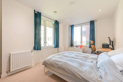 3 bedroom terraced house for sale, Cavendish Square, E16, Docklands, E16