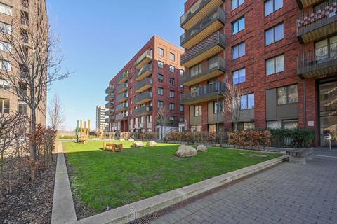 3 bedroom terraced house for sale, Cavendish Square, E16, Docklands, E16