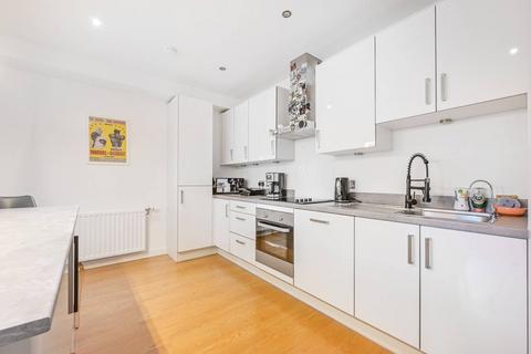 3 bedroom terraced house for sale, Cavendish Square, E16, Docklands, E16