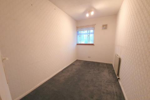 3 bedroom semi-detached house to rent, Sheepcotes Road, Chadwell Heath