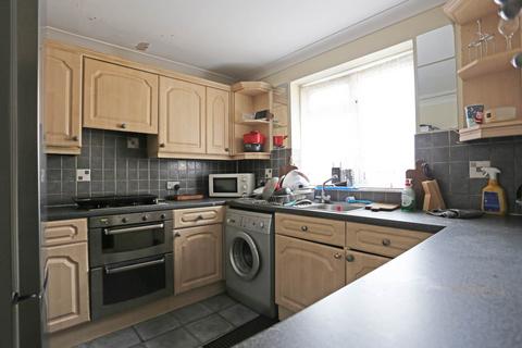 1 bedroom flat for sale, Ibscott Close, Dagenham, RM10