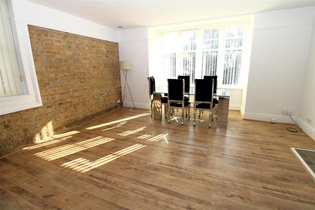 New lounge.jpg
