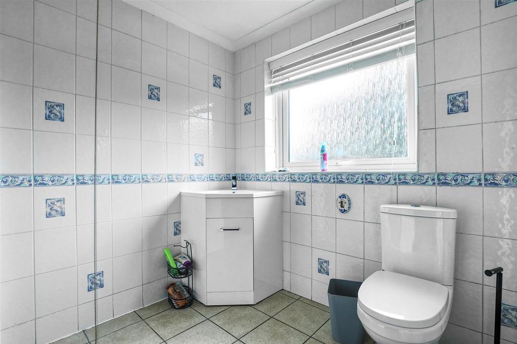 Bathroom two.jpg