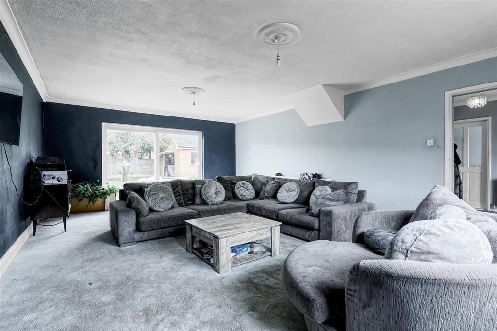Second lounge .jpg
