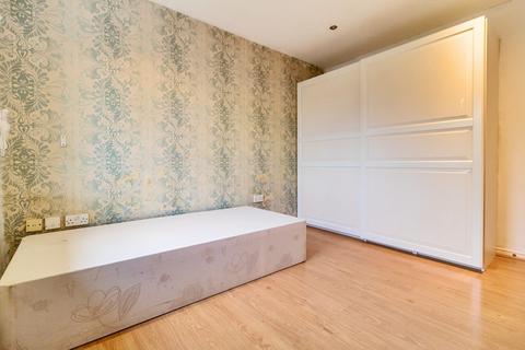 11 Beechfield Close, Borehamwood, WD6 4NT