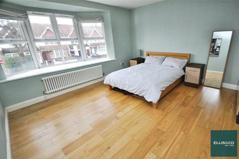 1 bedroom apartment for sale, High Road, North Finchley, N12