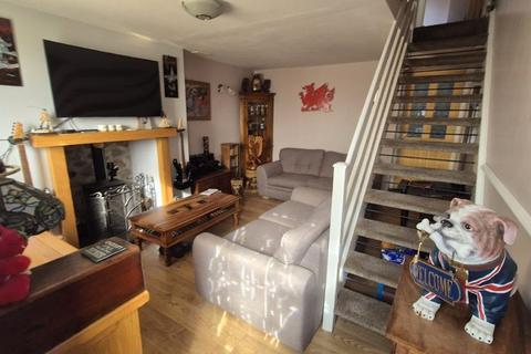 2 bedroom terraced house for sale, Wylfa Terrace, Gwalchmai, Anglesey, LL65