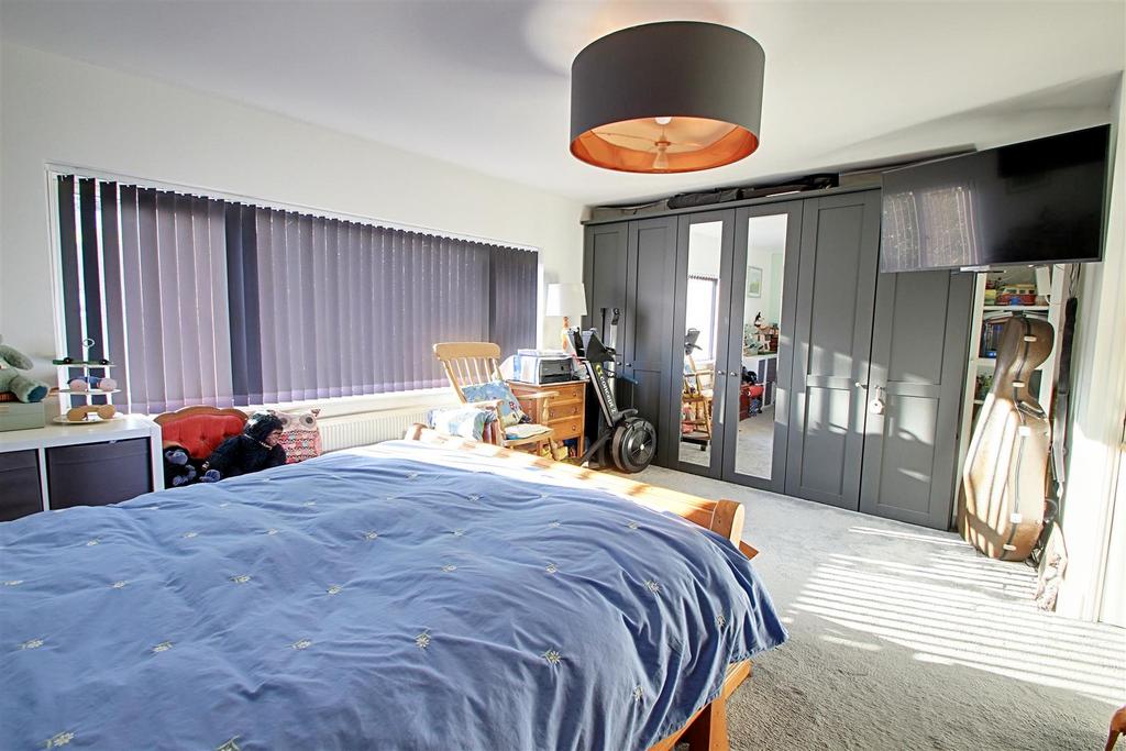 Master Bedroom 2.jpg