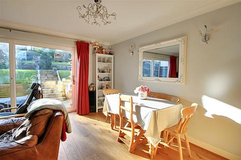 85 Hempstead Road, Kings Langley, WD4 8BS