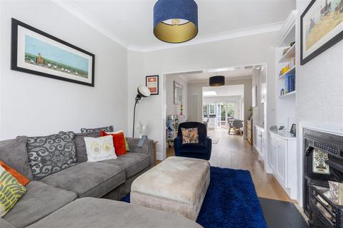 21 Tolverne Road, London, SW20 8RA