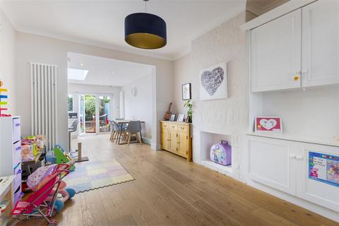 21 Tolverne Road, London, SW20 8RA